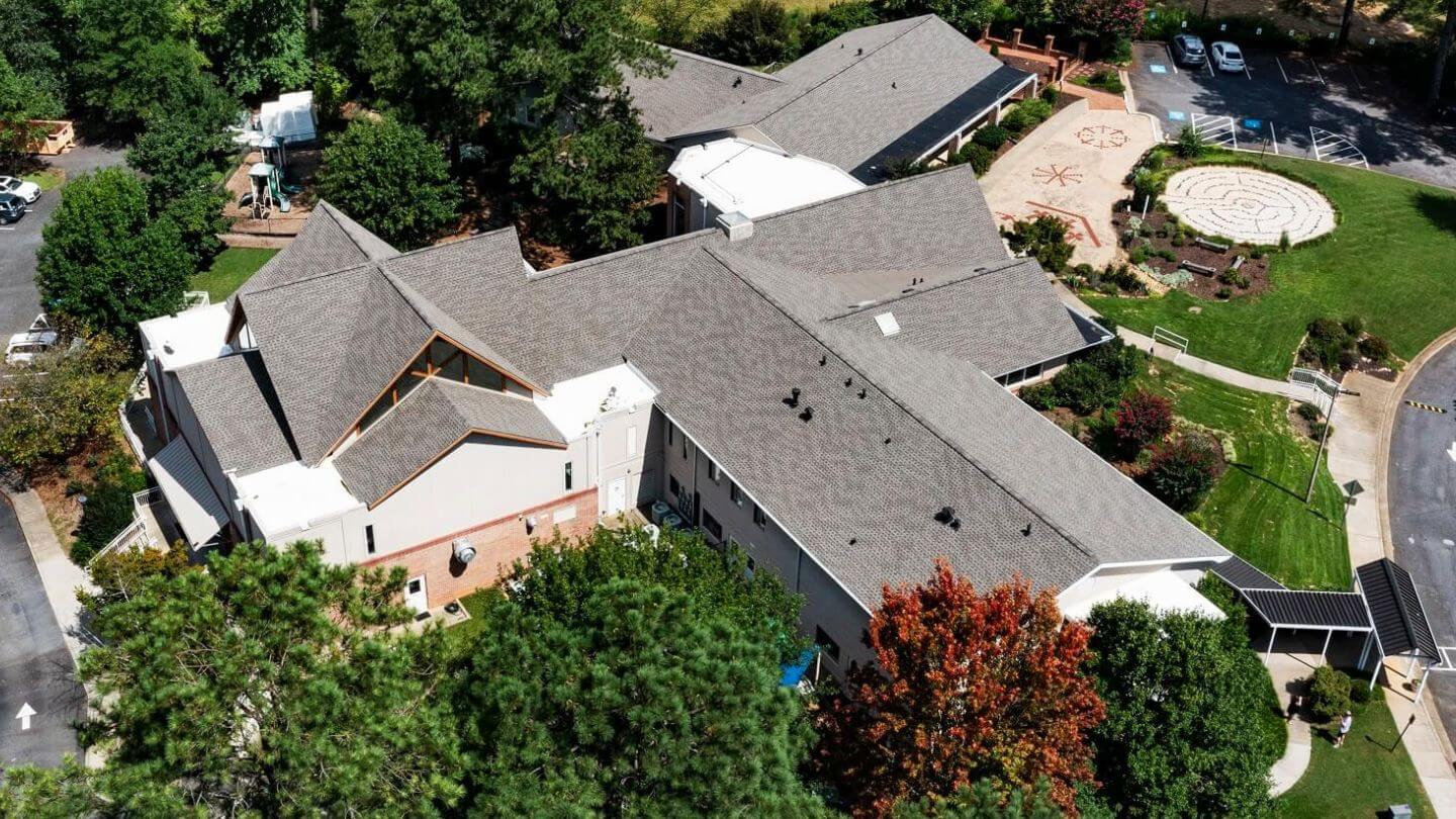 Top Tips to Choose a Good Commercial Roofing Contractor