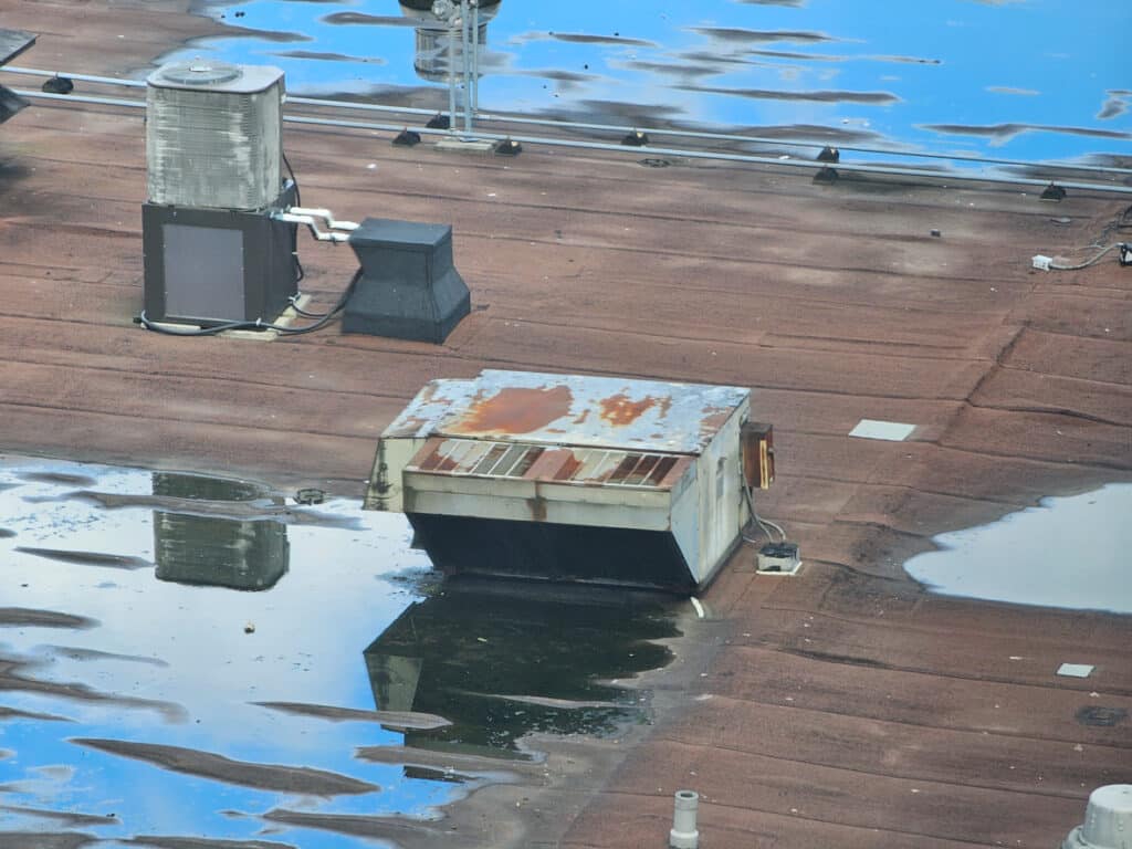 Top Commercial Roofing Problems in Georgia’s Climate