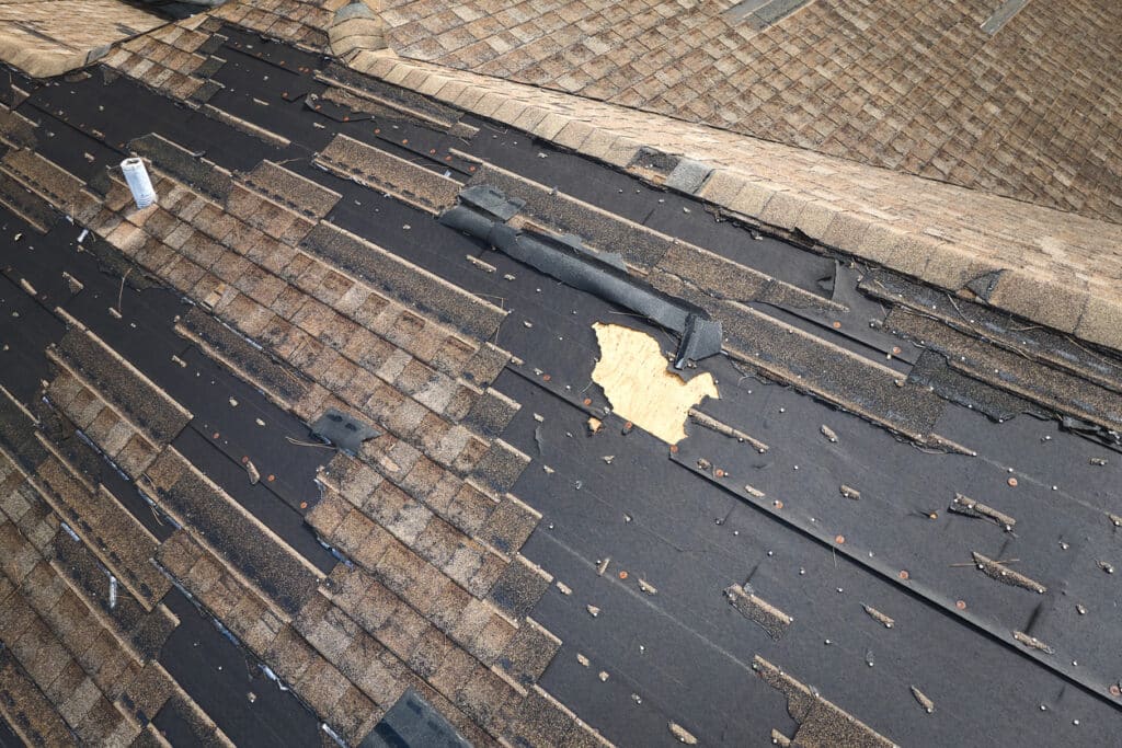 What Causes Wind Damage on a Roof