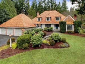 mr-roofer-of-atlanta-cedar-shakes-roof3